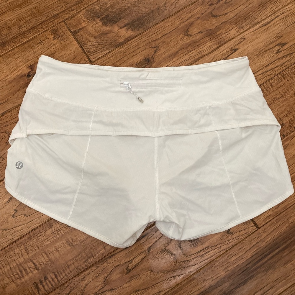 CUTE Lululemon Speed Up 2.5” LR Short